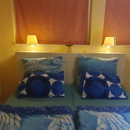 Guest House Grünstadt Buitenkant foto